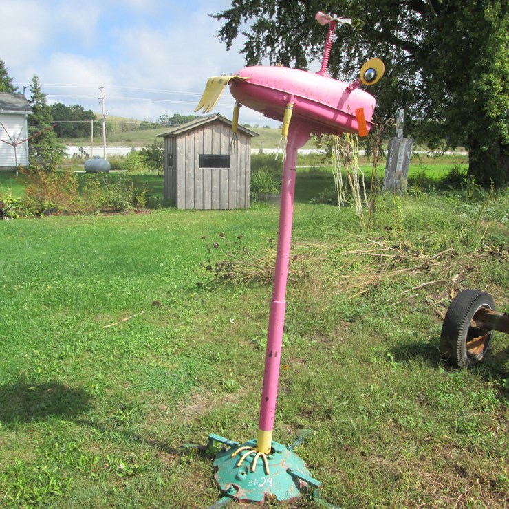 #5050 • Lawn Art