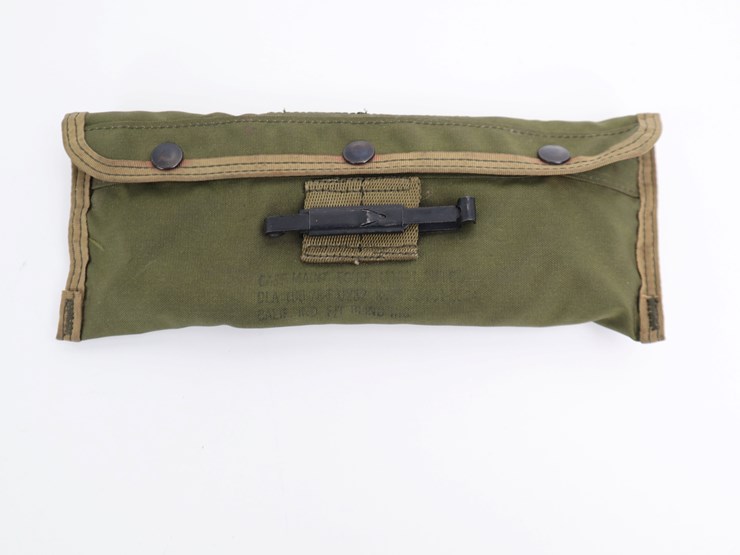 #75-•-#4060-•-(5)-vietnam-era-us-m16-cleaning-kit-outers-22-cleaning-kit-and-steel-magazine-speed-loa...-image-2
