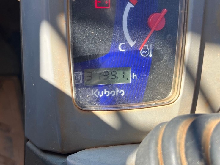 kubota-svl75-2-image-30