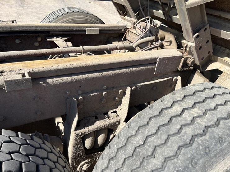 ford-ltls9000-image-8