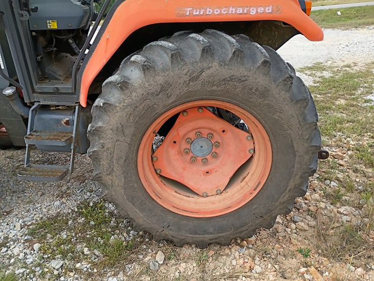 2004-kioti-dk65c-image-80