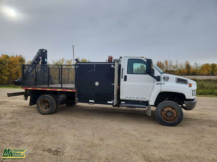 2005-gmc-topkick-c5500-image-19