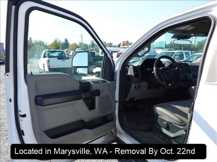 2020-ford-f250-xl-image-5