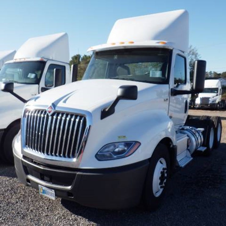 2019 INTERNATIONAL LT