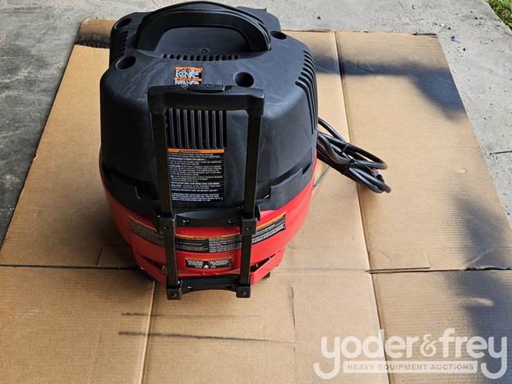 6-gal-porter-cable-air-compressor-image-3