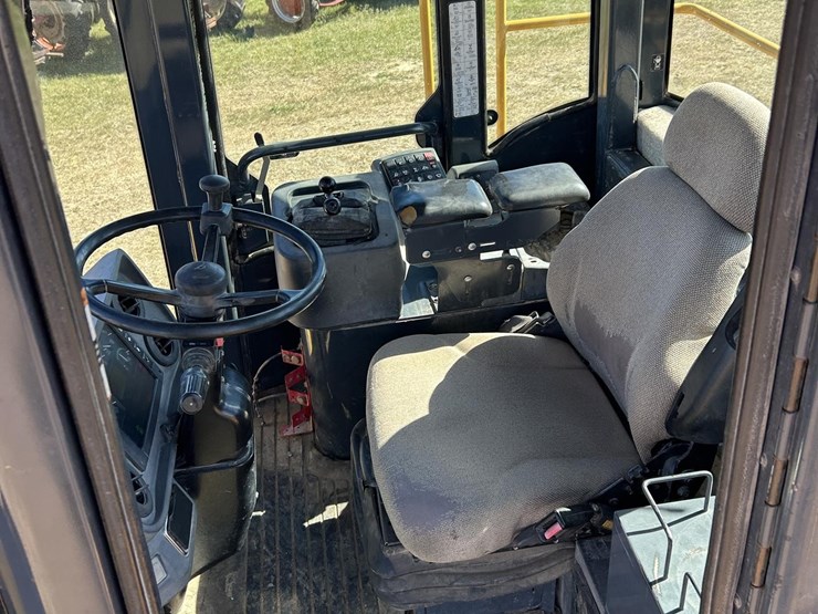 2003-deere-824j-image-61