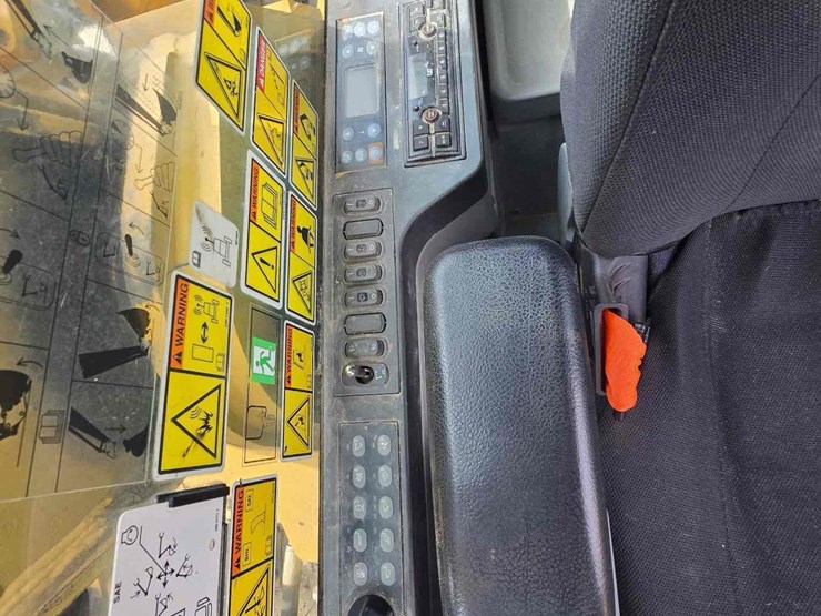 caterpillar-336fl-image-25