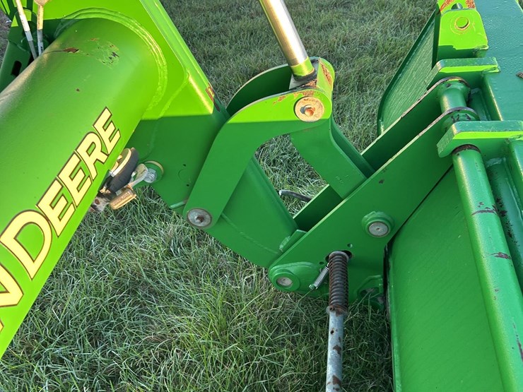 2020-john-deere-2020-image-16