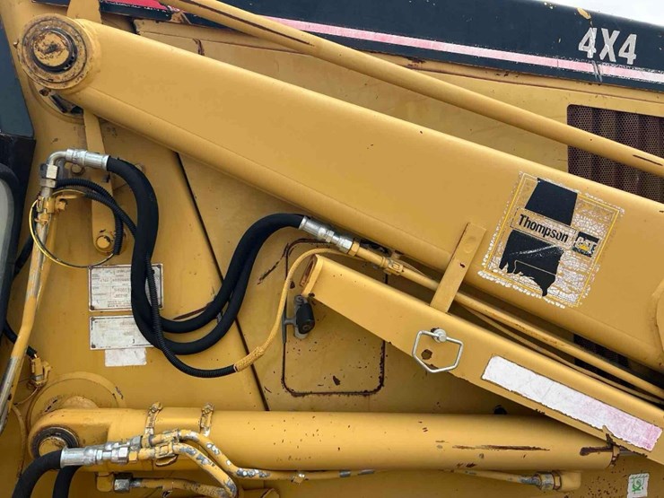 caterpillar-416b-image-25