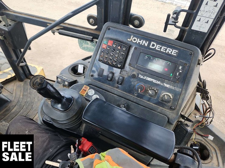 john-deere-310-image-8