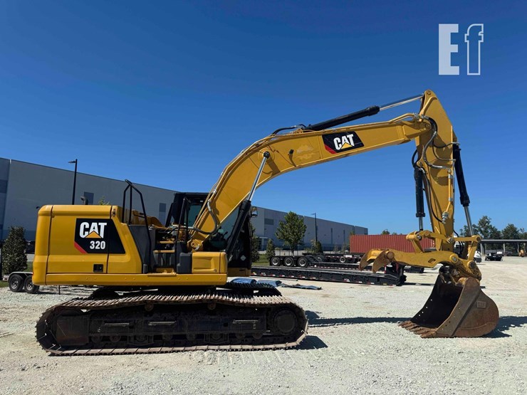 2019-caterpillar-320-image-5
