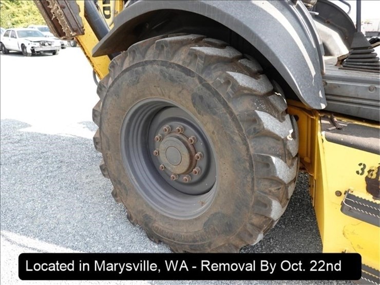 2017-new-holland-b95c-image-31
