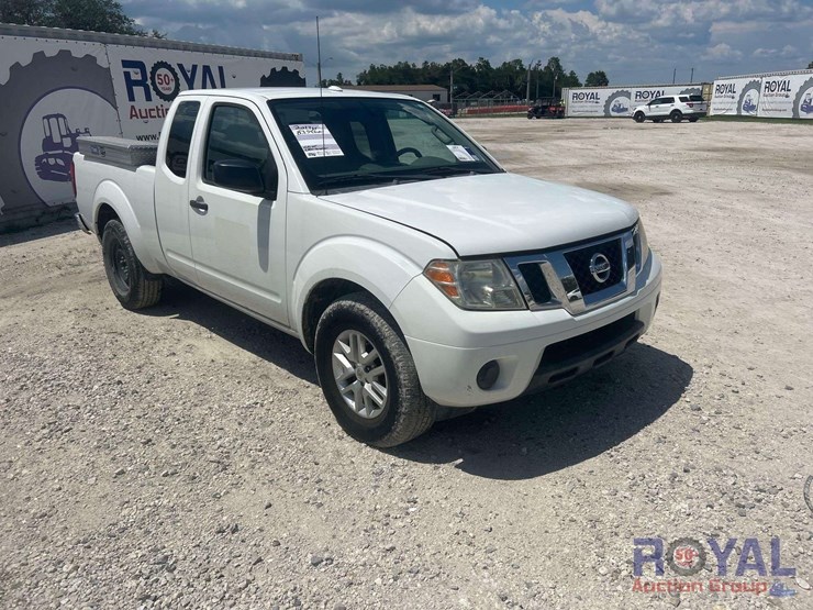 2017-nissan-frontier-image-2