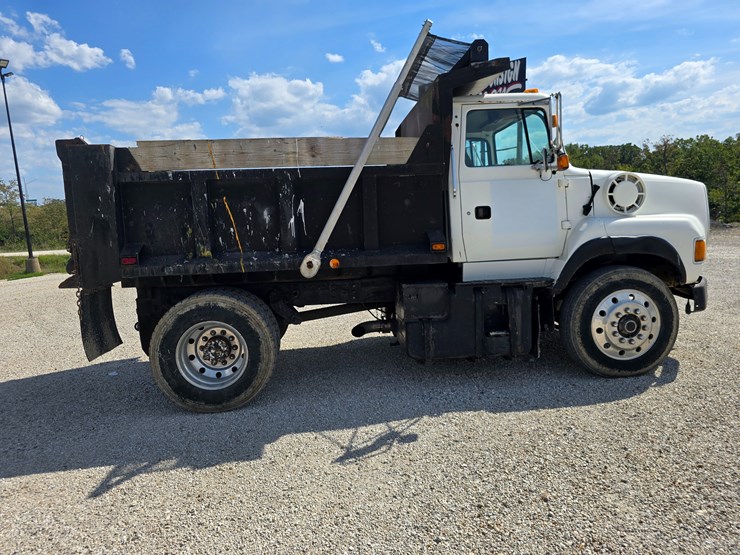 1994-ford-lta9000-image-33