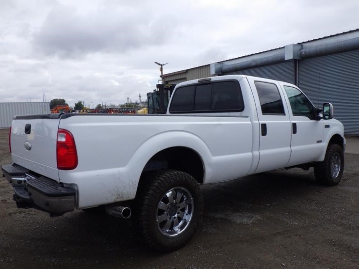 2006-ford-f350-image-3