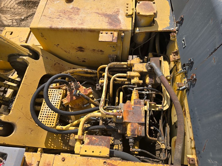 komatsu-pc750-se-image-79