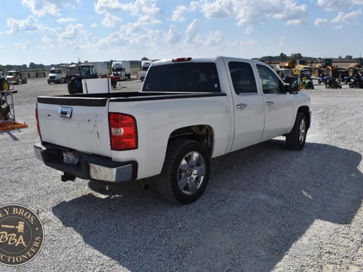 2009-chevrolet-silverado-1500-ltz-image-27