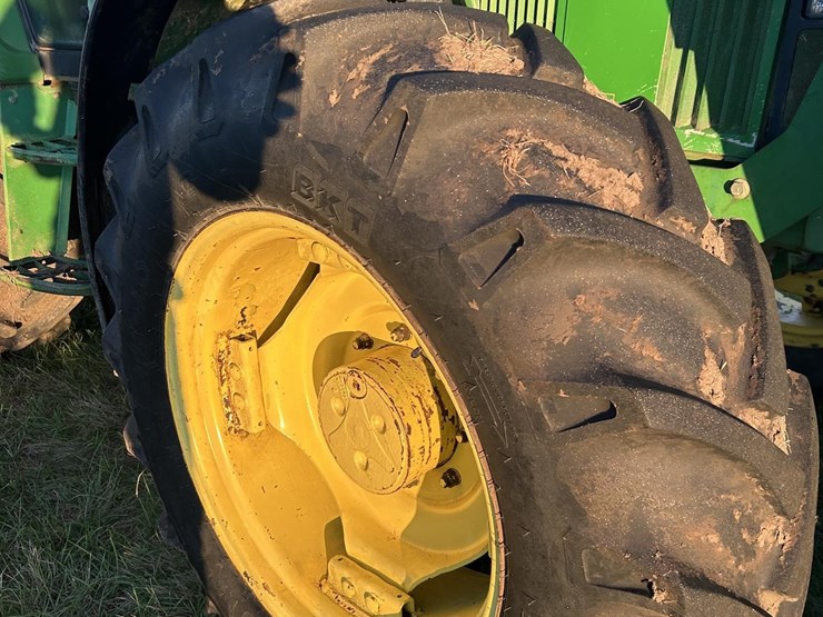 john-deere-6400-image-24
