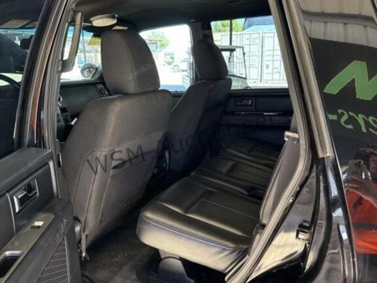 2016-ford-expedition-image-25