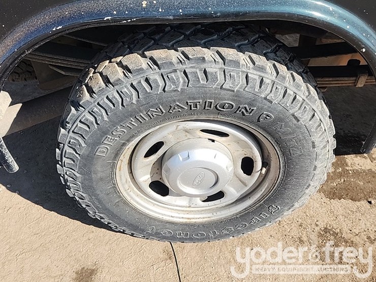 2016-ford-f350-xl-image-11