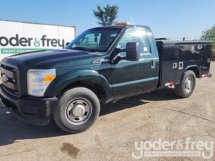 2016-ford-f350-xl-image-1