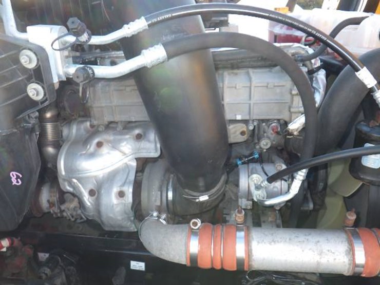 2019-freightliner-cascadia-126-image-19