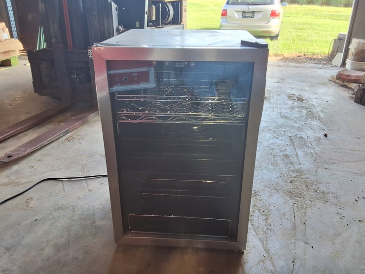 #505-•-2024-vissani-wine-cooler-image-1