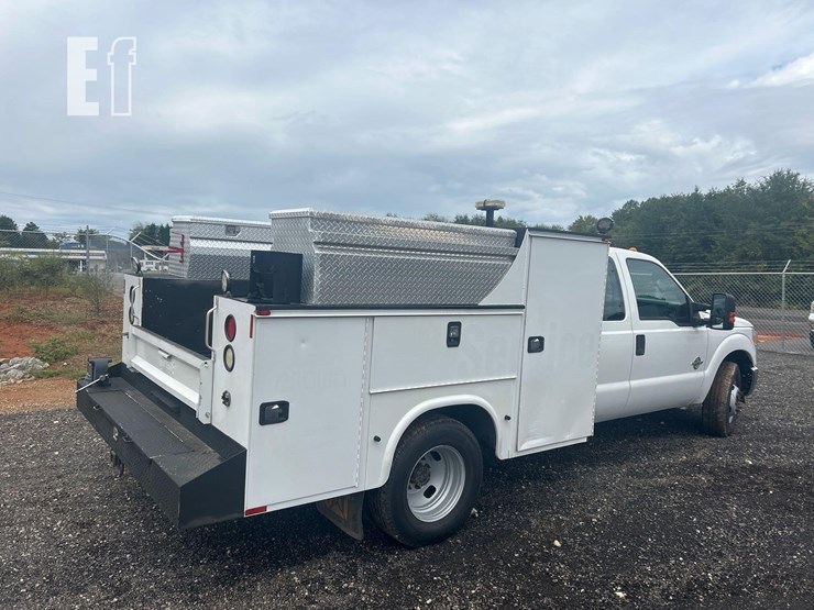 2015-ford-f350-sd-image-3