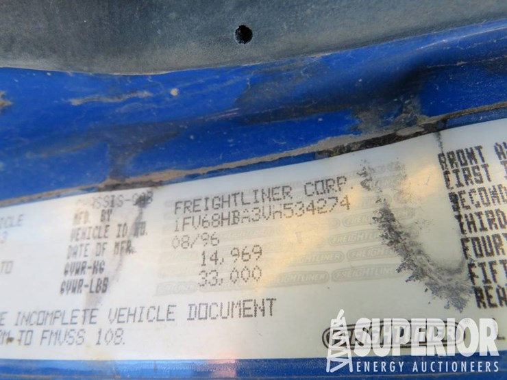 1997-freightliner-fl106-image-8