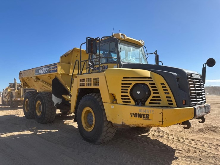 2014-komatsu-hm300-3-image-4