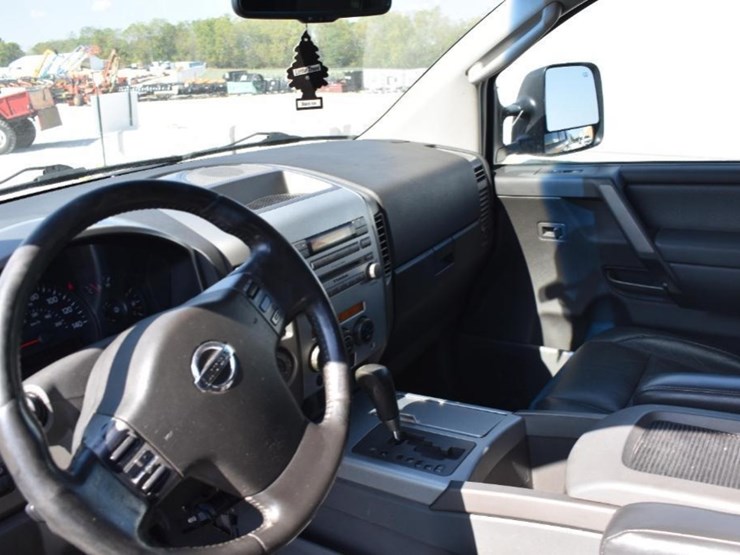 2006-nissan-titan-image-12