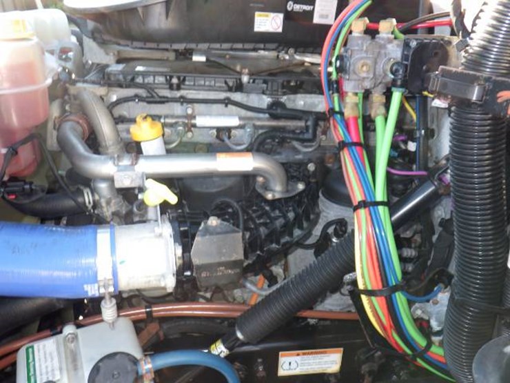2020-freightliner-cascadia-116-image-13