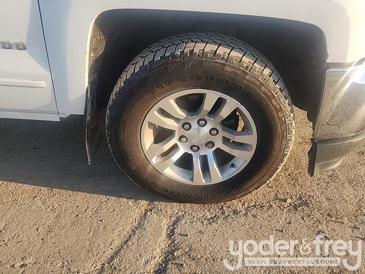 2017-chevrolet-1500-image-10
