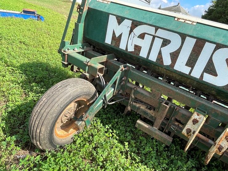 #5022-•-marliss-13'-grain-drill-image-16