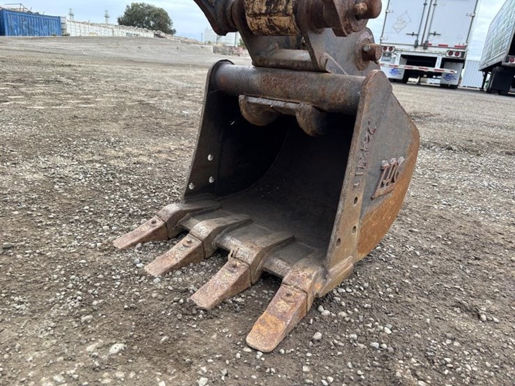 2017-bobcat-e35i-image-11