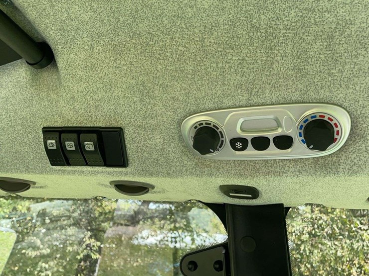 2024-deutz-fahr-5080d-keyline-image-34