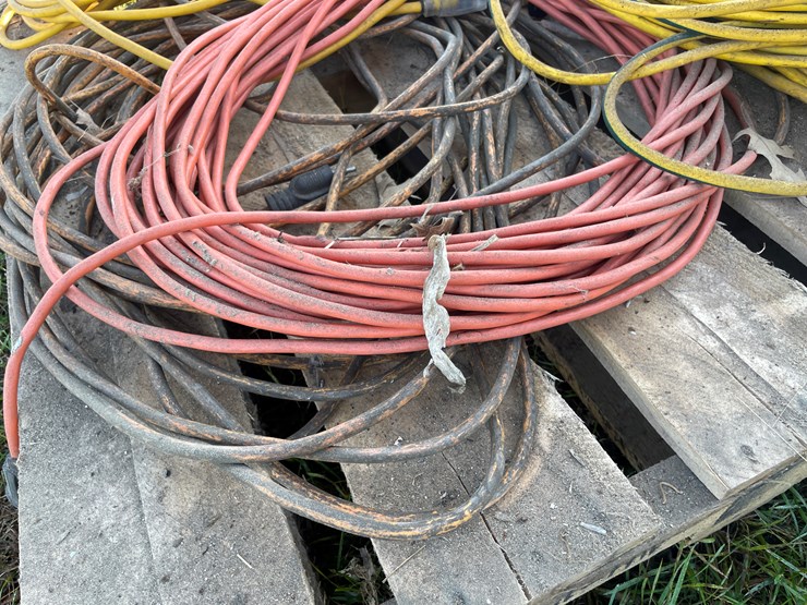 #5068-•-pallet-of-extension-cords-image-8