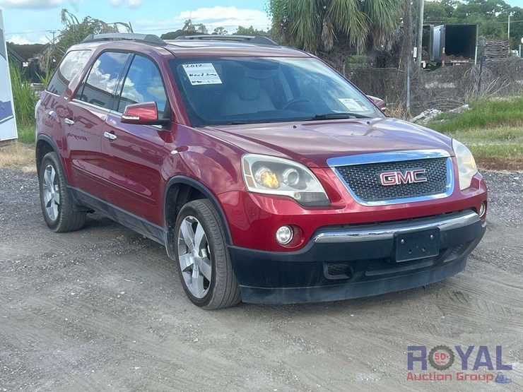 2012-gmc-acadia-suv-image-2