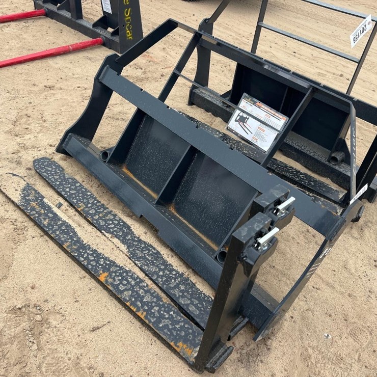 UNUSED LANDHONOR MPF-11-2000G PALLET FORKS FRAME