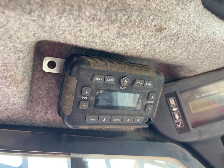 deere-325g-image-34