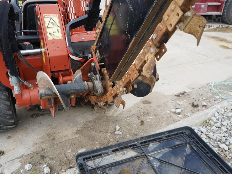 2017-ditch-witch-rt45-image-15