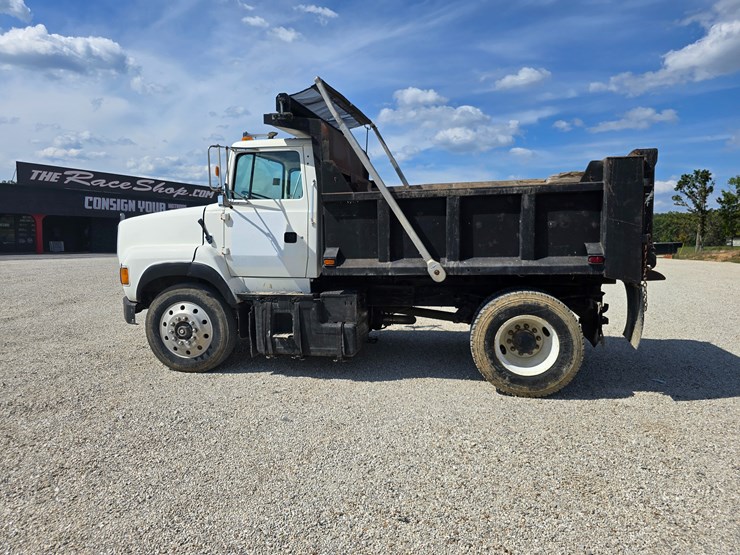 1994-ford-lta9000-image-9
