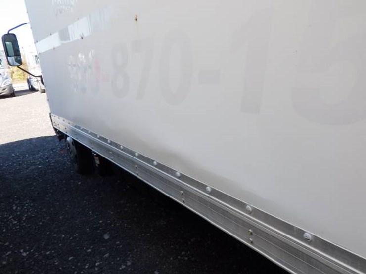 2017-hino-195-image-11