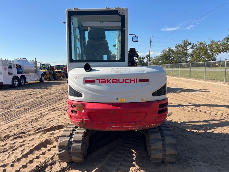 takeuchi-tb250-2-image-3