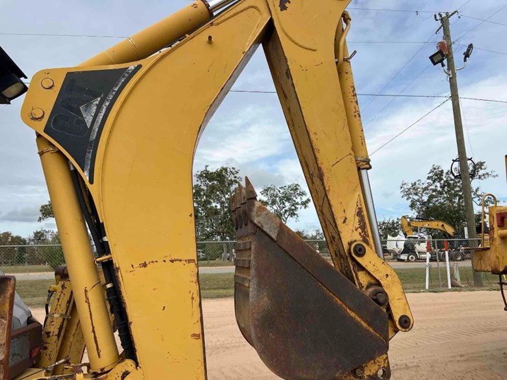 caterpillar-416b-image-17