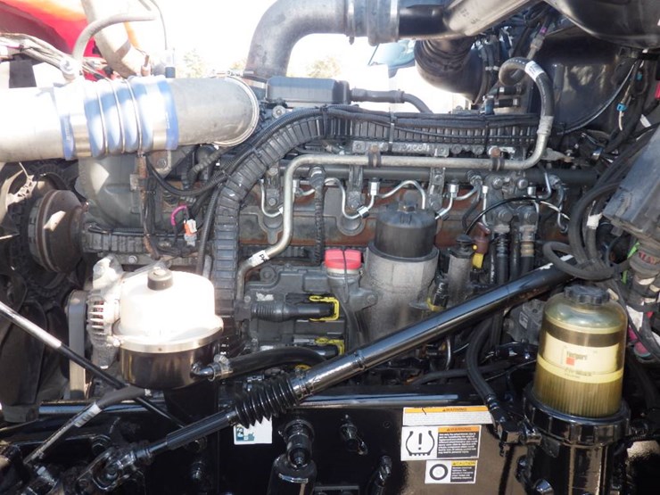 2020-peterbilt-389-image-11