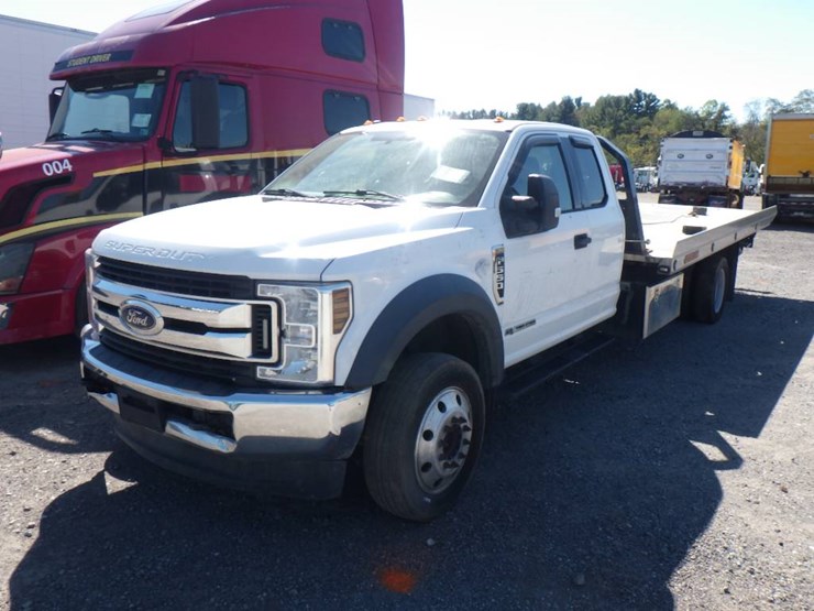 2019-ford-f550-xlt-image-1