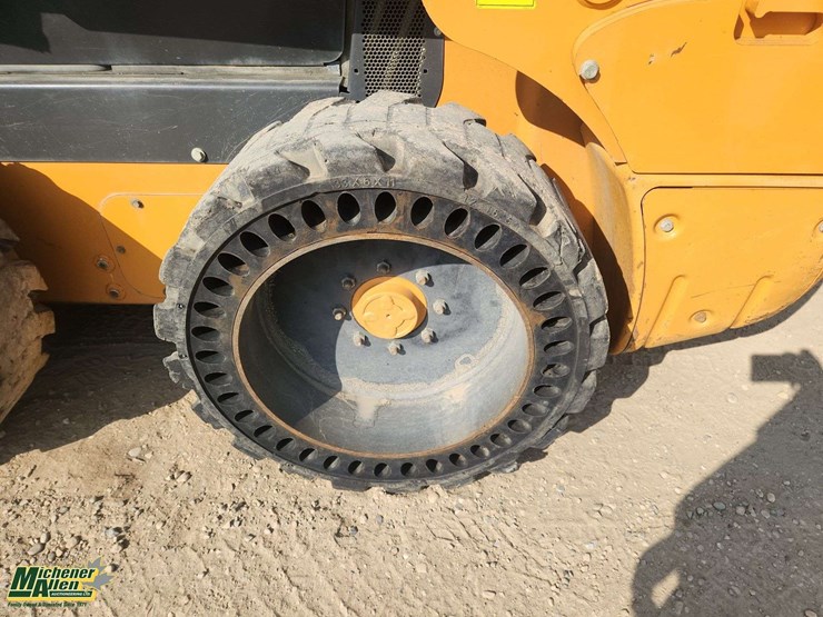 2014-case-sr200-image-26