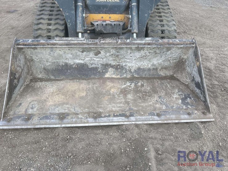 deere-325g-image-9