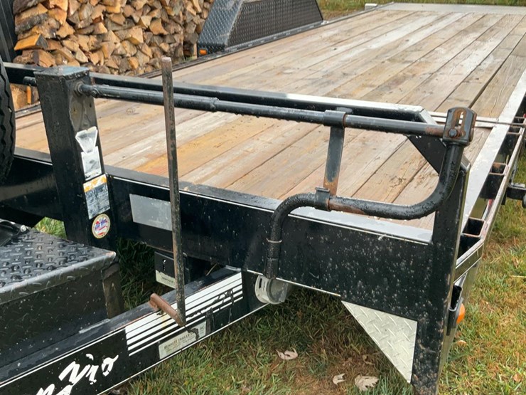 #151-•-2018-cornpro-tilt-deck-trailer-image-31